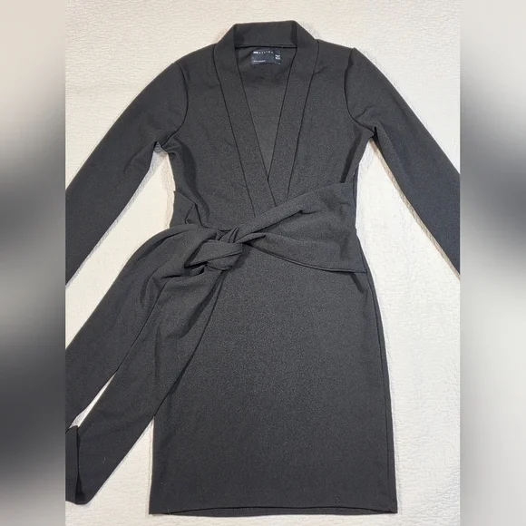 ASOS DESIGN Black Long Sleeve V Neck Mini Dress with Tie Belt in - Picture 5 of 12